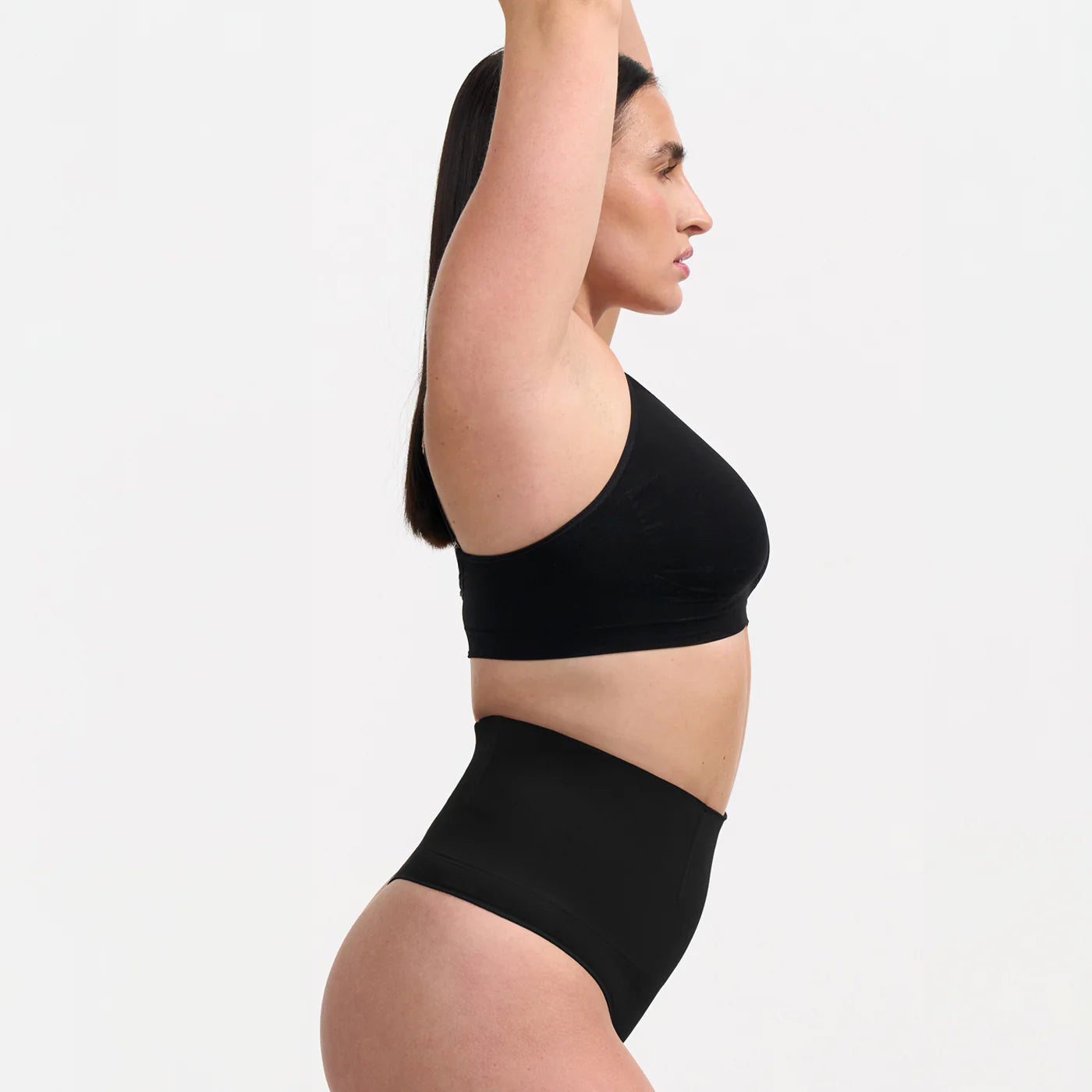 Lenjerie modelatoare cu suport anti-rulare